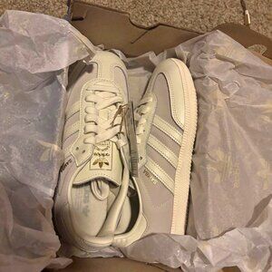 Samba OG shoes size 4